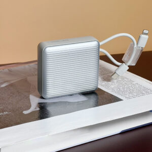 ของพรีเมี่ยม ของชำร่วยแบตสำรอง Ouger Powerbank with 2 cables 10000 mAh EE-215